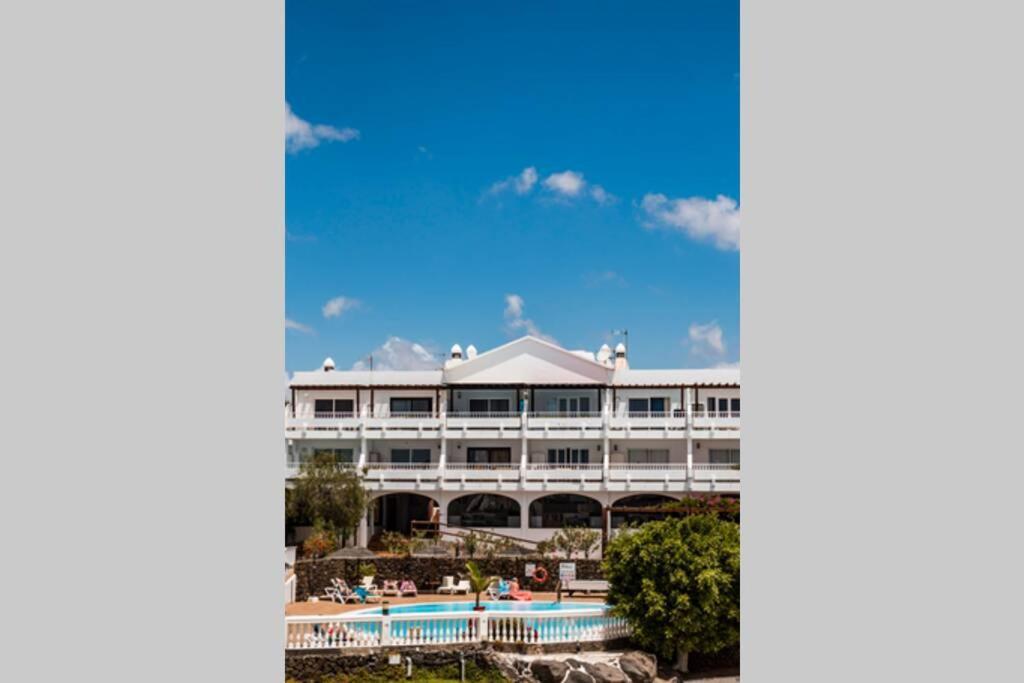 The Colors House Apartment Costa Teguise Exterior photo