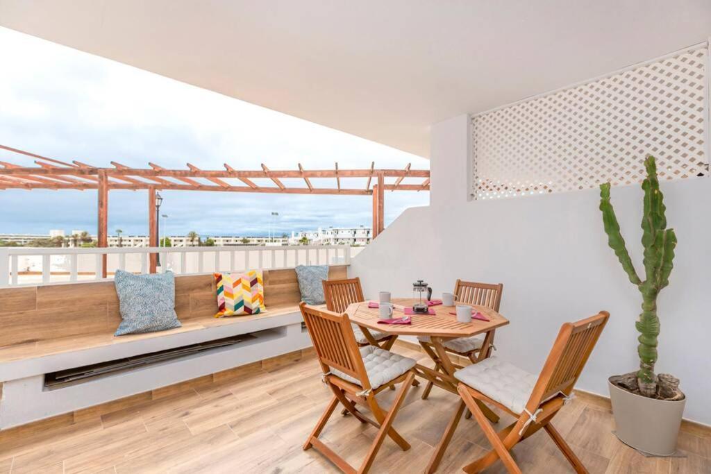 The Colors House Apartment Costa Teguise Exterior photo
